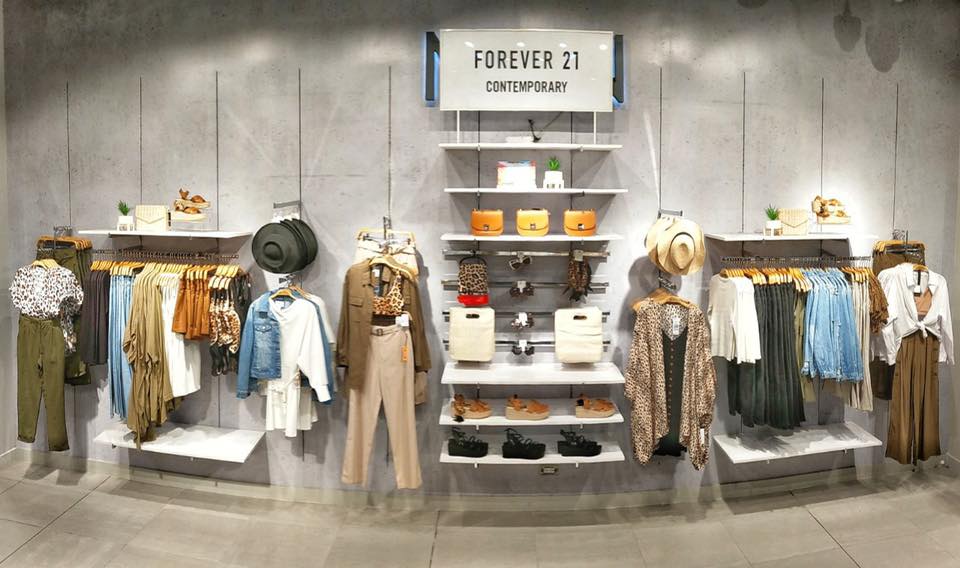 Forever 21 retail store