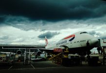 British Airways suspends flights to China