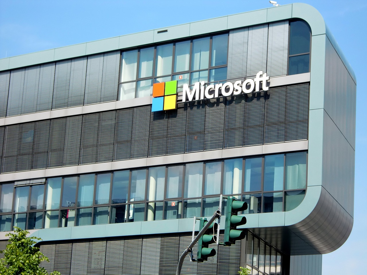 Microsoft pledges to be carbon negative