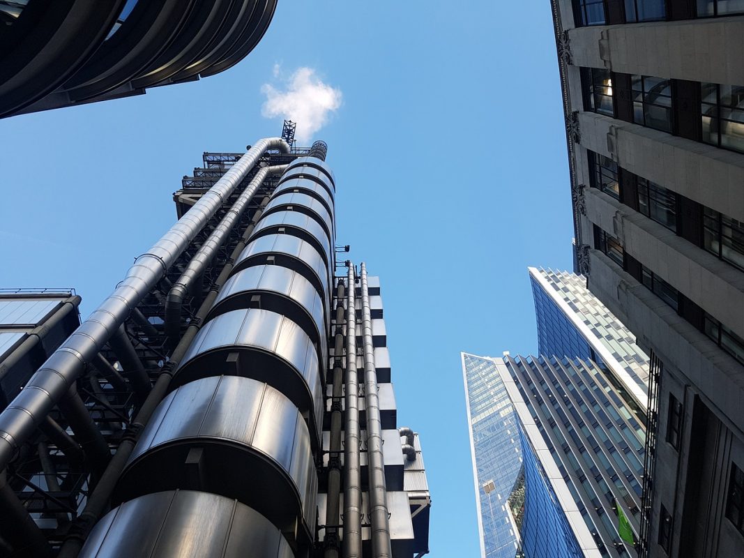 Lloyds, Direct Line to cut hundreds of jobs