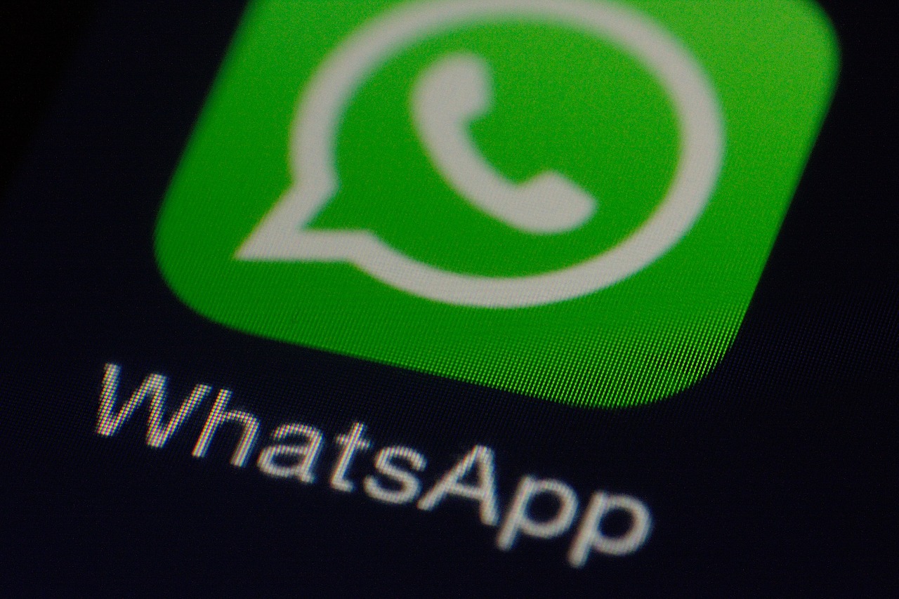 WhatsApp digital payment service Brazil