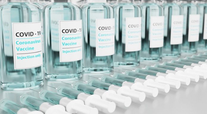 Experts warn against EU export controls on Covid-19 vaccines